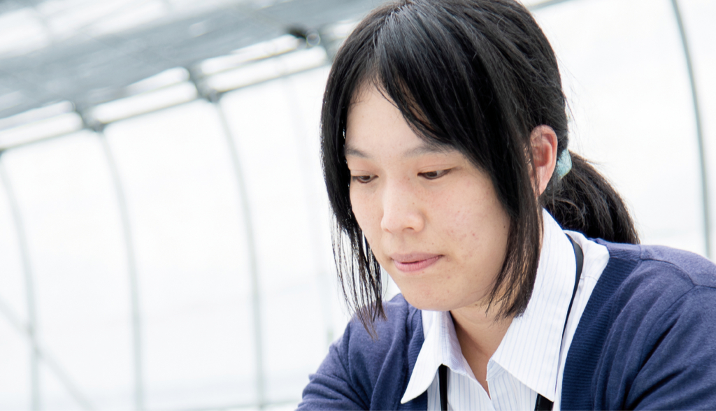 新田 紗代